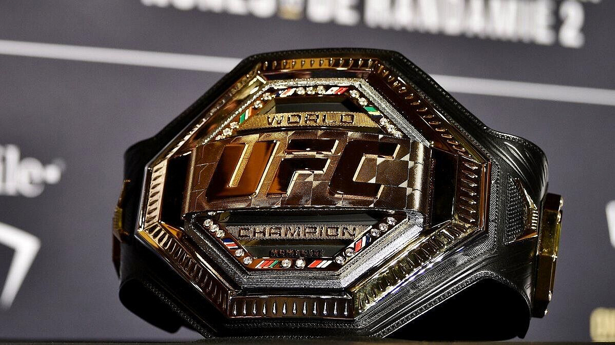 В Белом доме началось строительство арены для турнира UFC