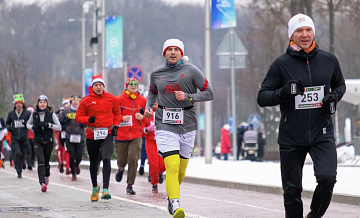 Новогодний забег состоится в олимпийском комплексе "Лужники"