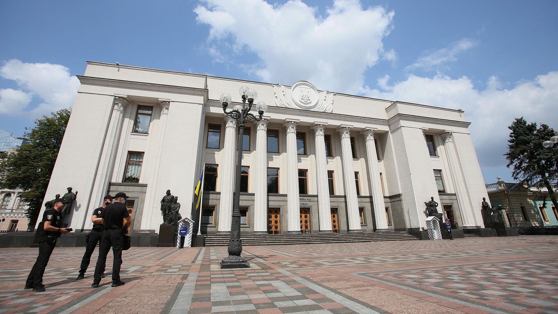 Гончаренко* раскритиковал всеобщую мобилизацию на Украине