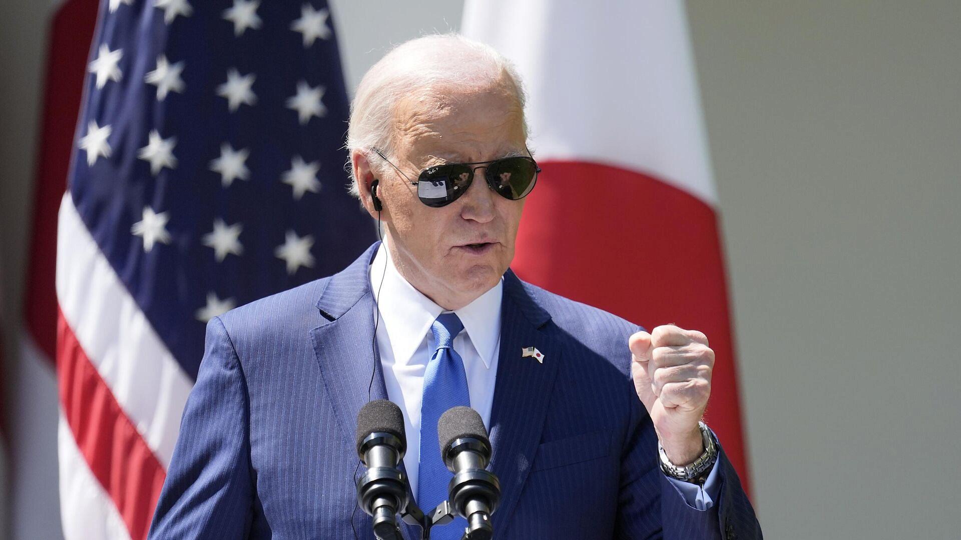 Байден рассчитывает возобновить поставки Украине на текущей неделе