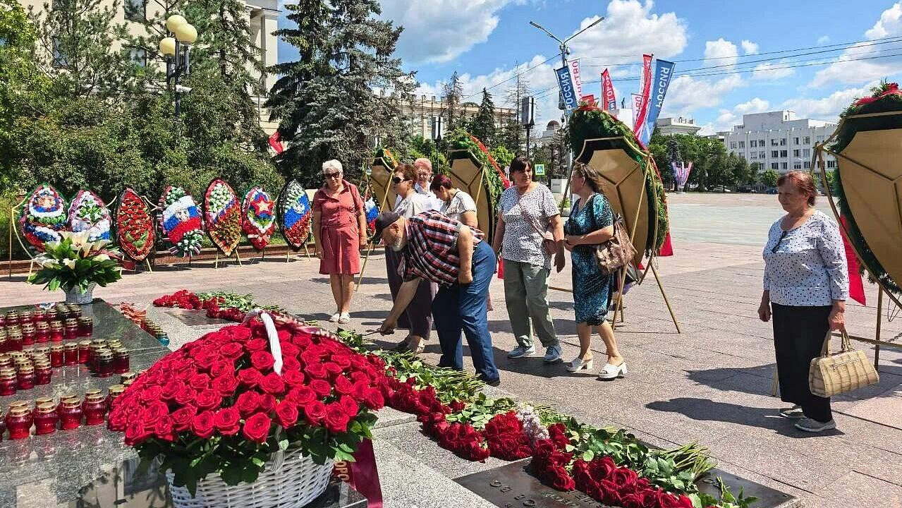 В Белгороде украинские переселенцы почтили память жертв ВОВ