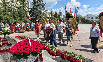 В Белгороде украинские переселенцы почтили память жертв ВОВ