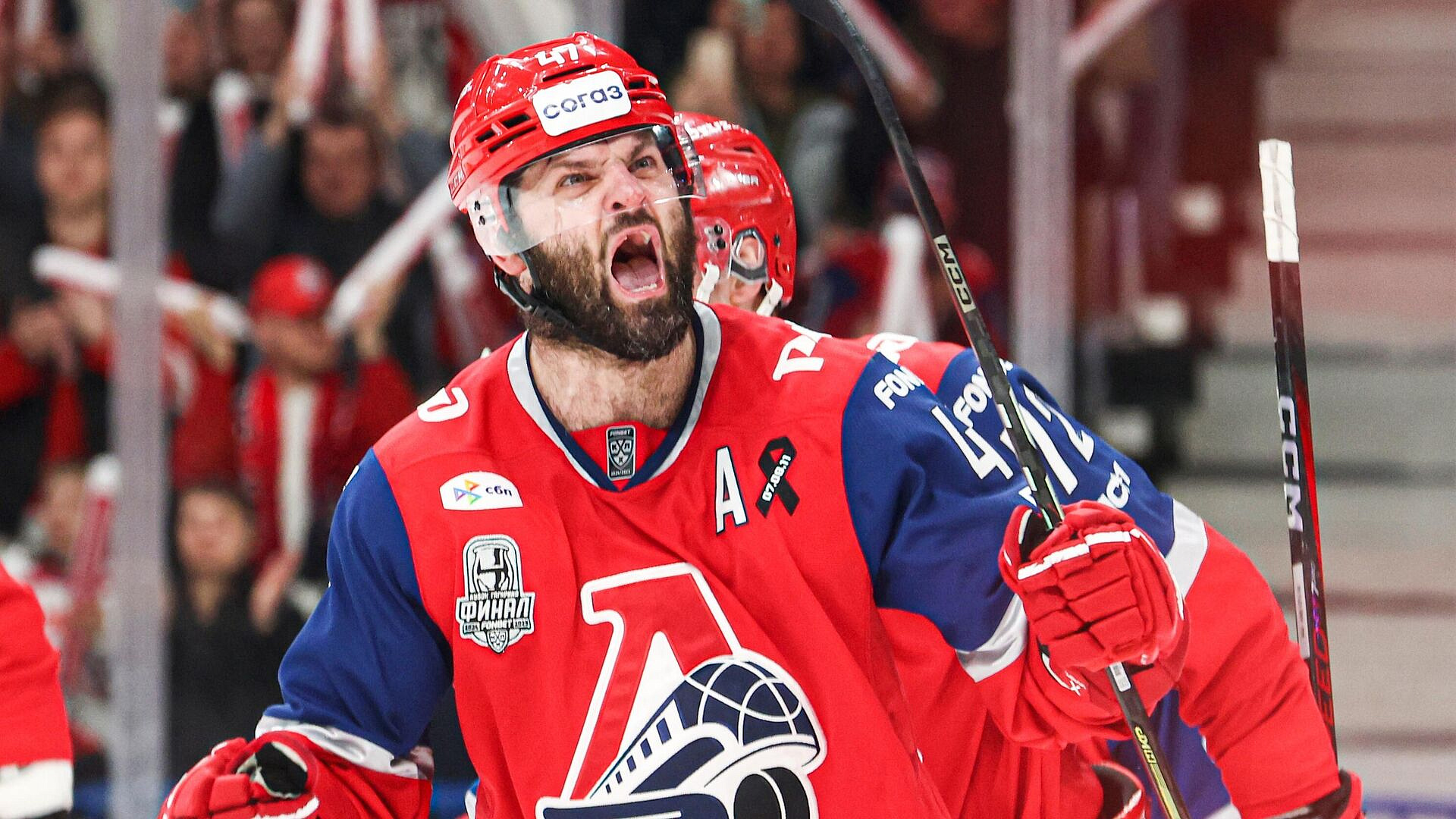 "���������" ������� "������" � ����� ���