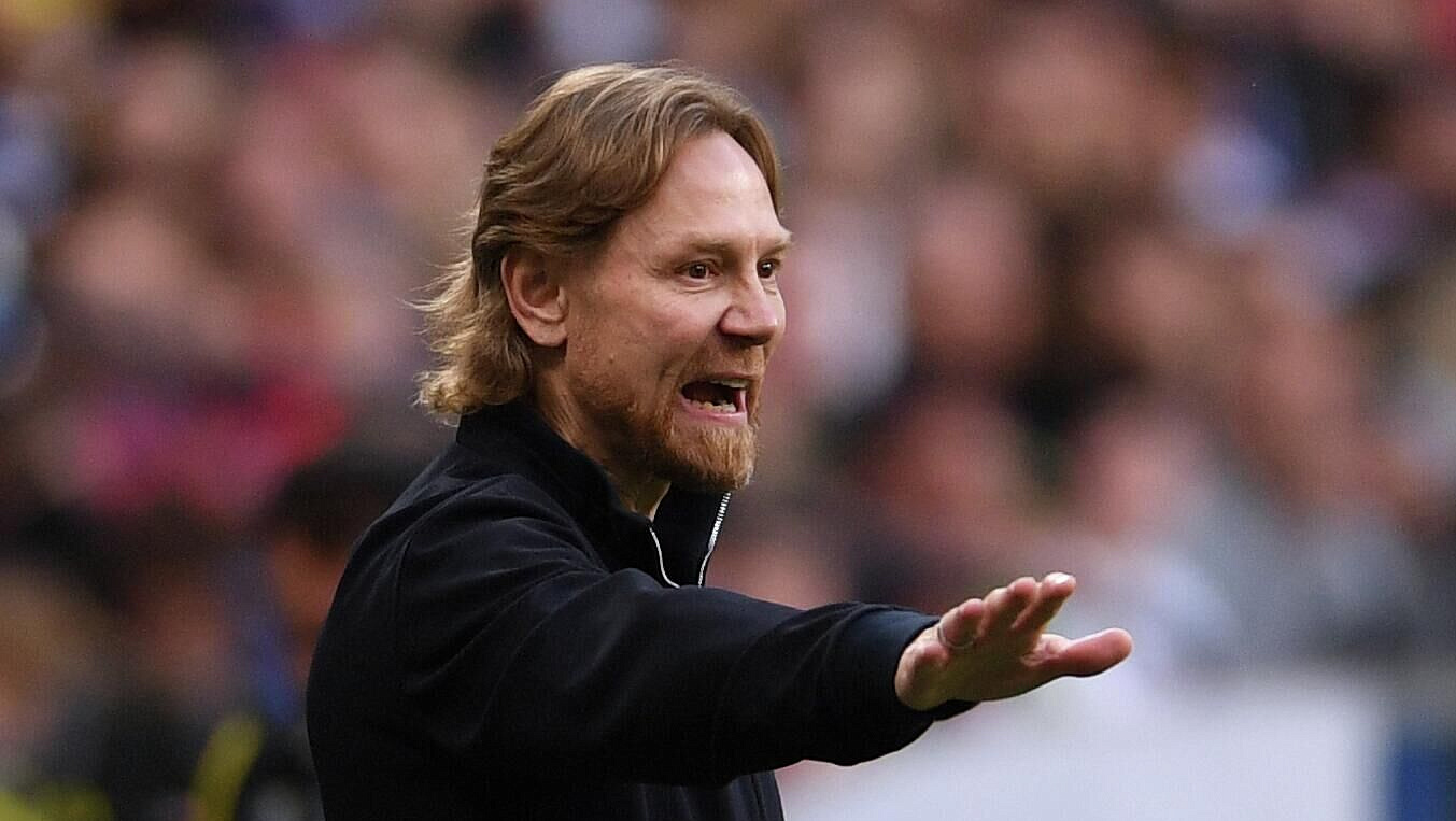 Надежда на участие сборной России в отборе к Евро-2028 есть, заявил Карпин