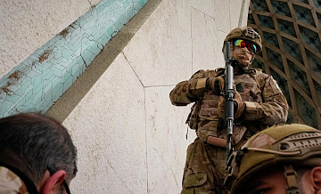 Иран нанес удары по американским объектам в ОАЭ и Бахрейне