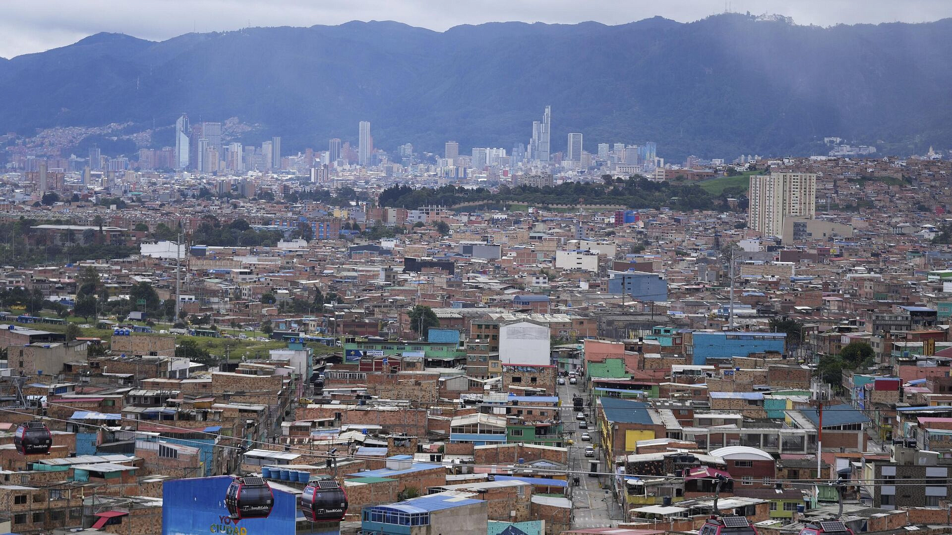 Колумбия приостановит контакты разведслужб с США