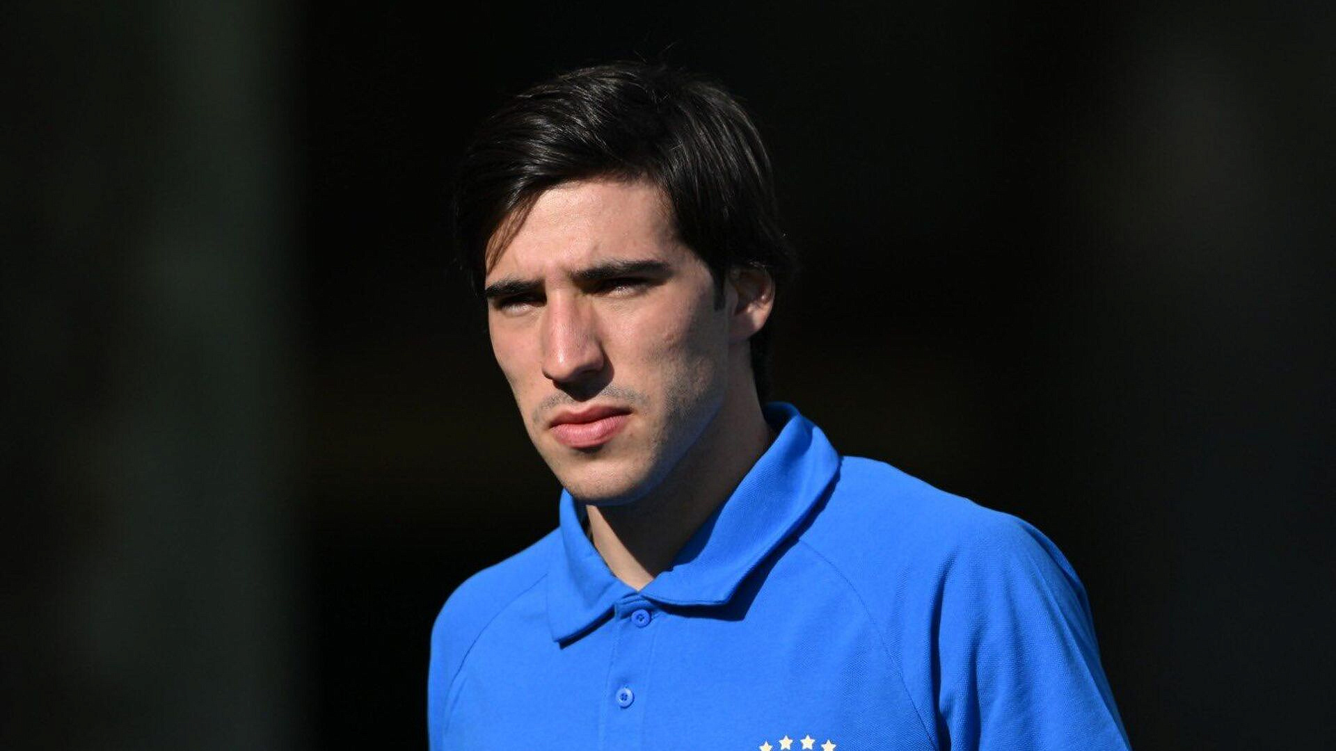 Дубль Тонали принес "Ньюкаслу" победу над "Астон Виллой" в матче АПЛ