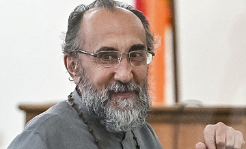 Архиепископу Аджапахяну потребовалась новая операция