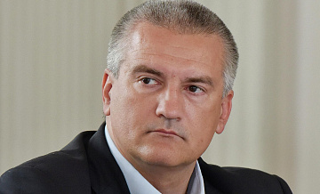 Аксенов провел перестановки в правительстве Крыма
