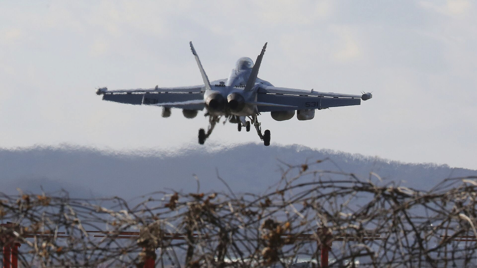 В заливе Сан-Диего упал самолет ВМС США