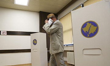 "Самоопределение" лидирует на парламентских выборах в Косово