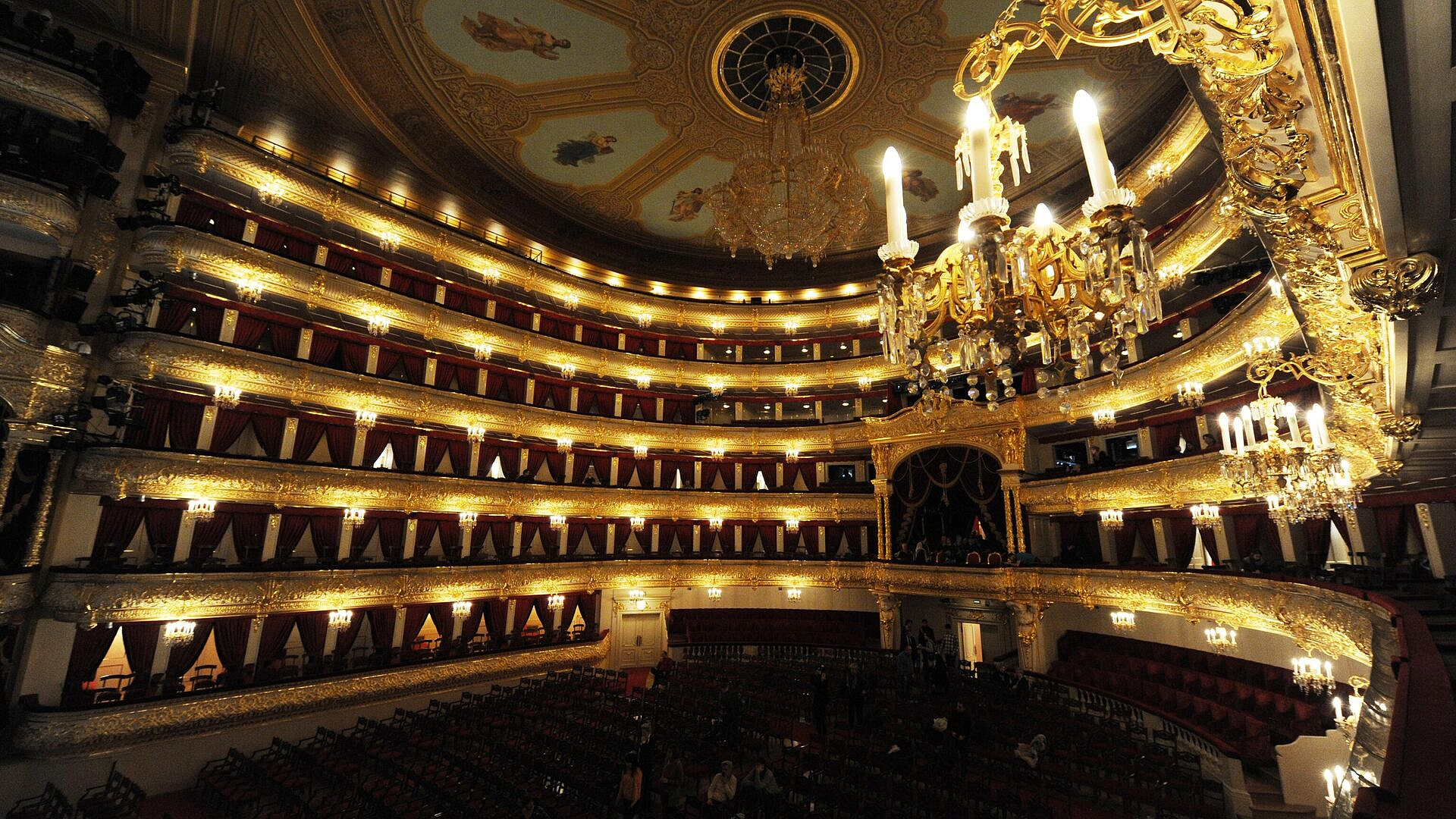 Большой театр представит премьеру легендарного балета "Ромео и Джульетта"