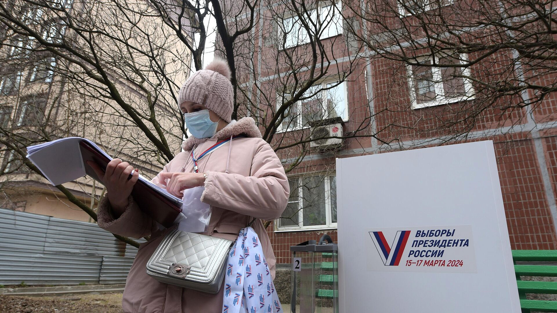 В ДНР стартовал первый день досрочного голосования