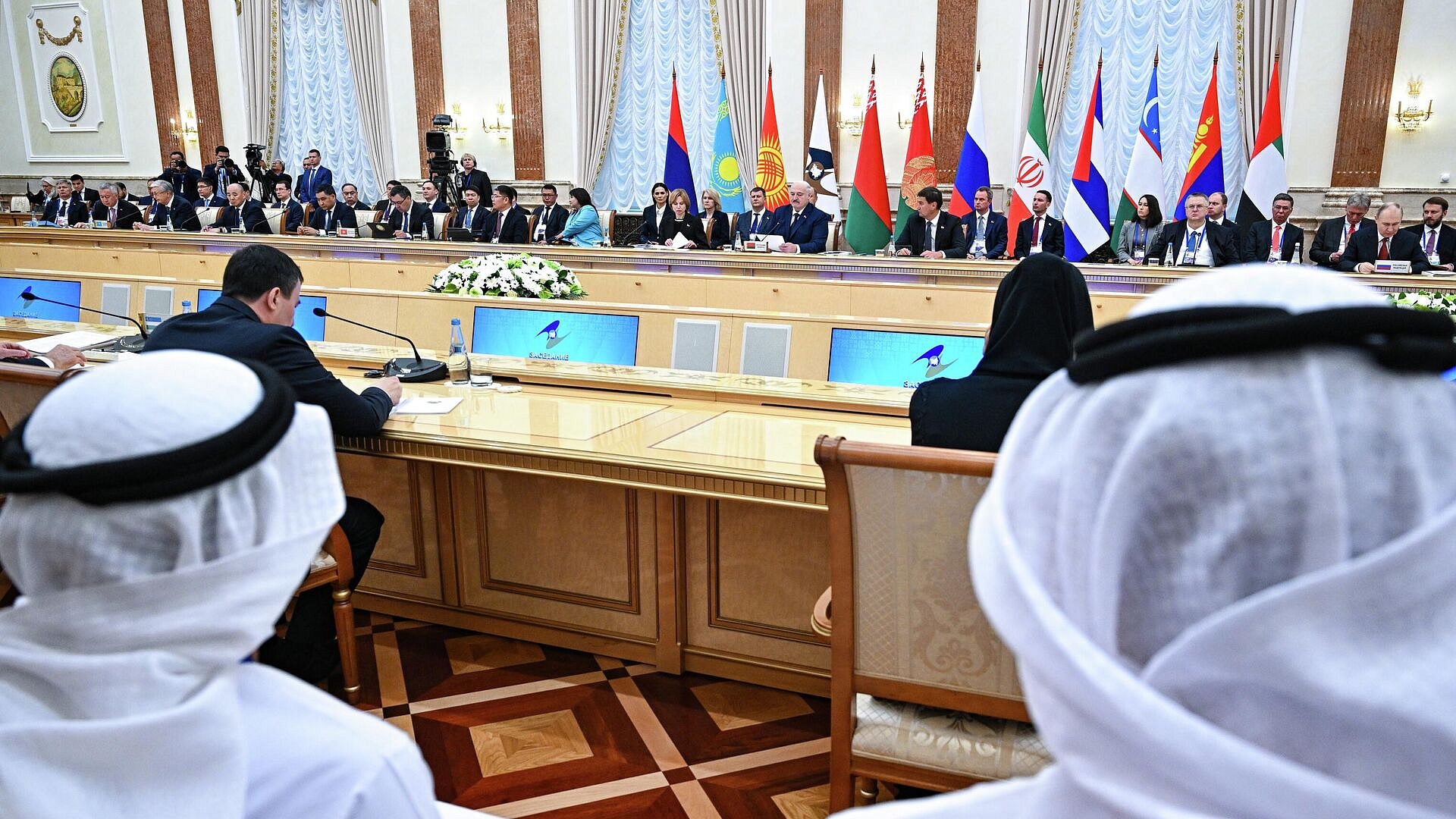 � ��� ���������� � �������� ���������� � �������������� � ����