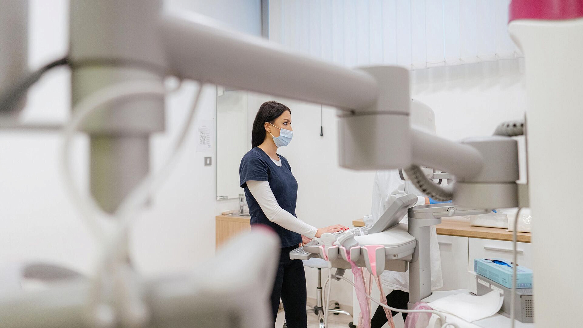 Почти 750 женщин прошли маммографию по самозаписи в Подмосковье