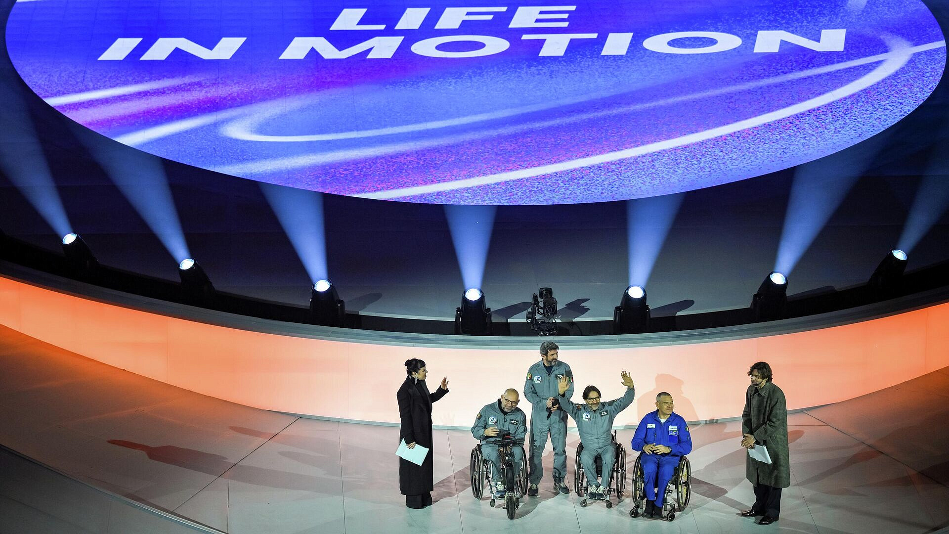 Началась церемония открытия Паралимпиады в Италии