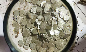 В Москве обнаружили клад со старинными монетами