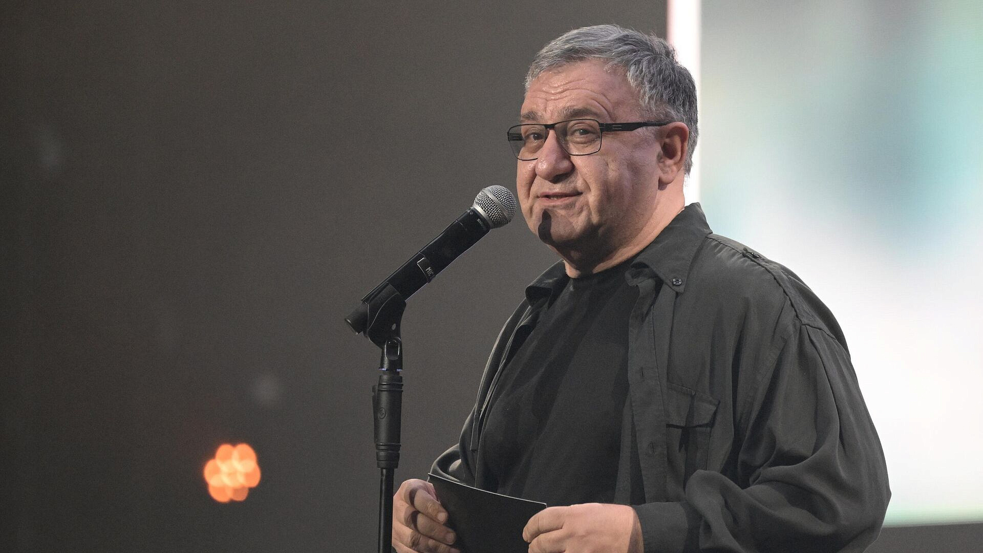 ������ �������� ����� ������������ ��� � ����������� ������������ ���