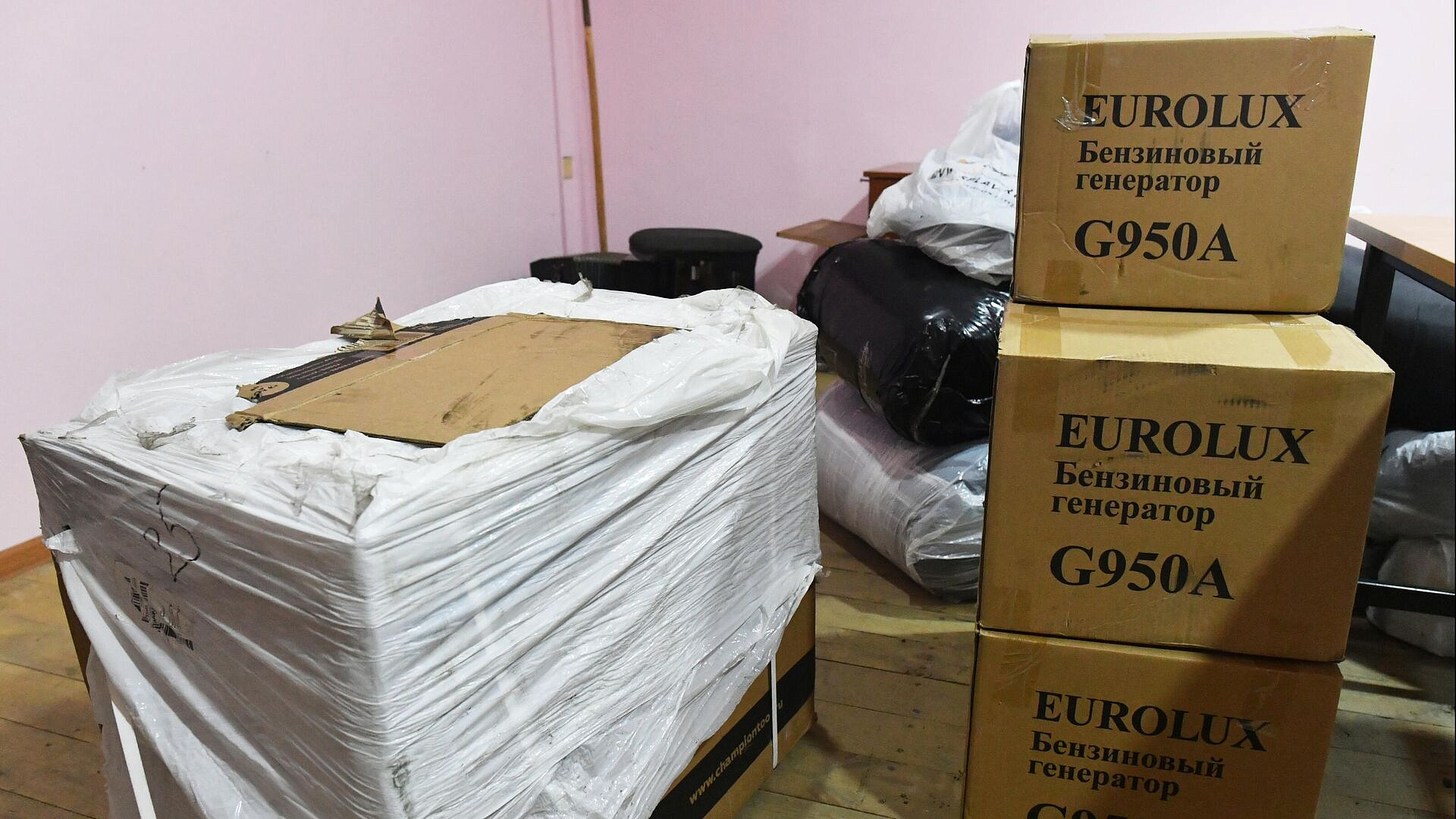 Российские студотряды с ЦСКА отправили гумпомощь в приграничные районы