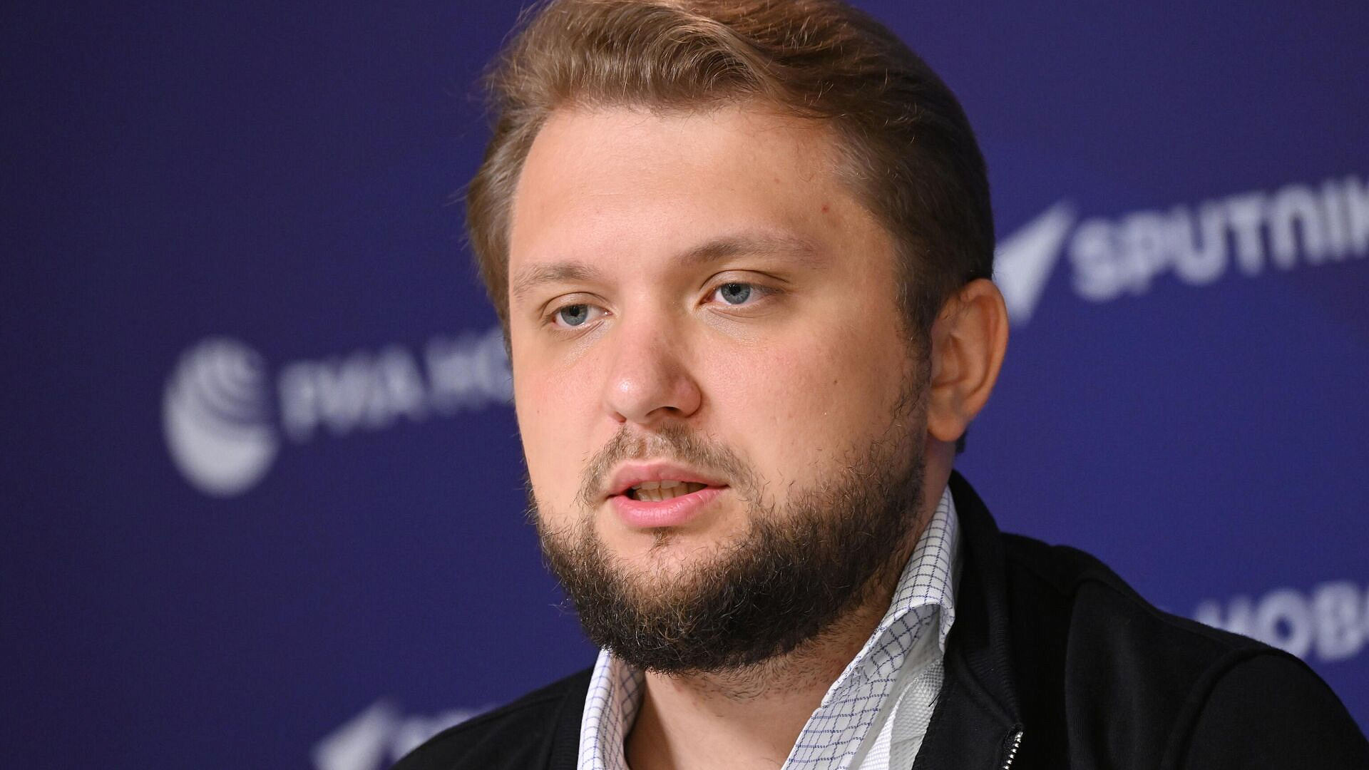 Россию демонизируют те, кто ее плохо знает, заявил вице-спикер Госдумы
