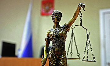 В Петербурге дело о нападении школьника с ножом на учителя передали судье