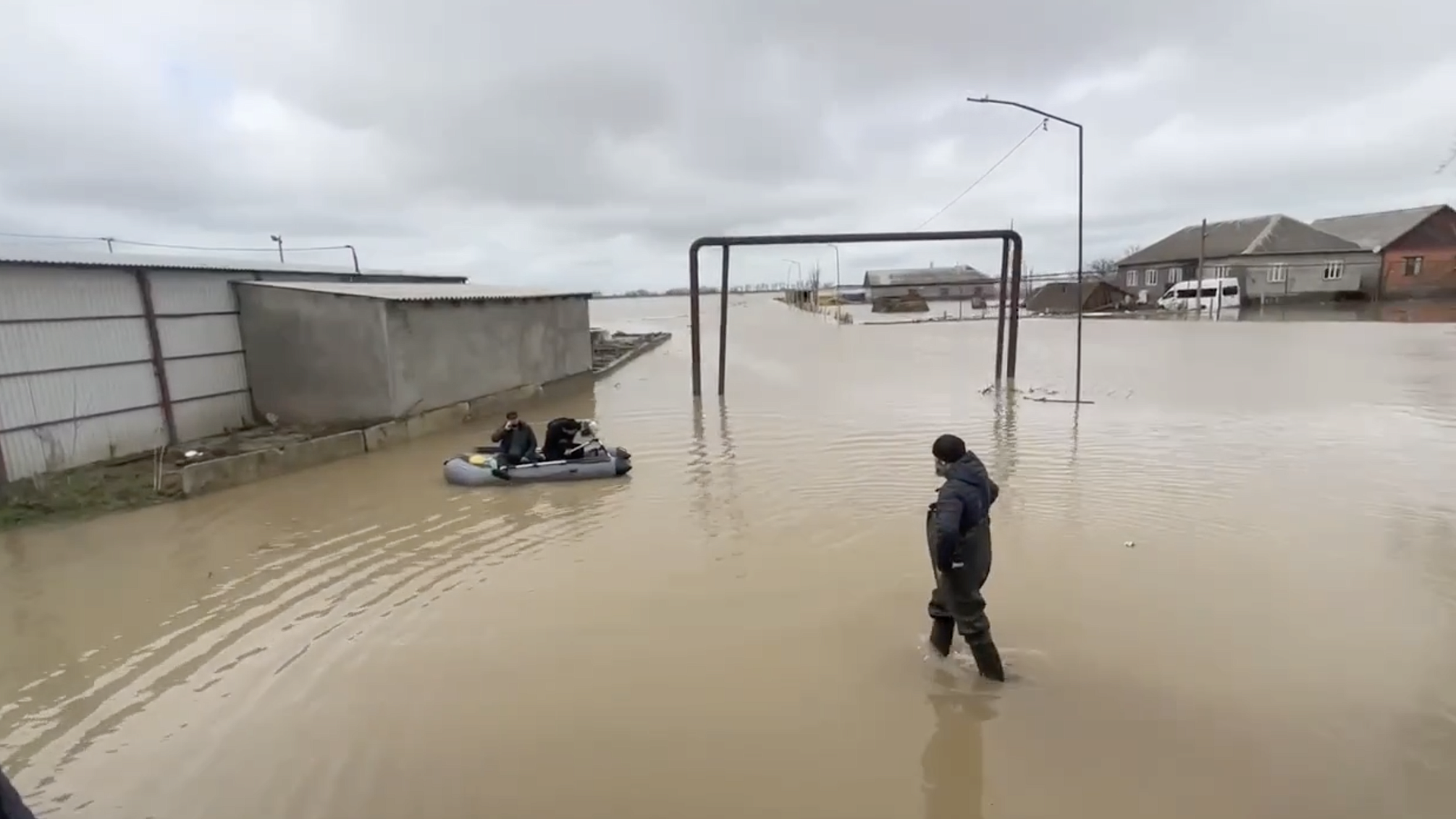 Семьи погибших при наводнении в Дагестане получили выплаты