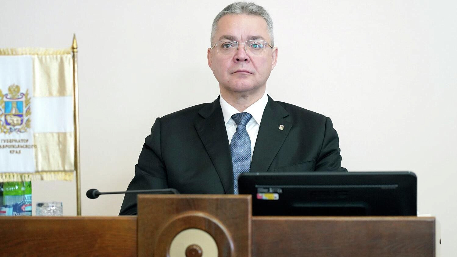 Владимиров поручил увеличить размер регвыплаты для контрактников