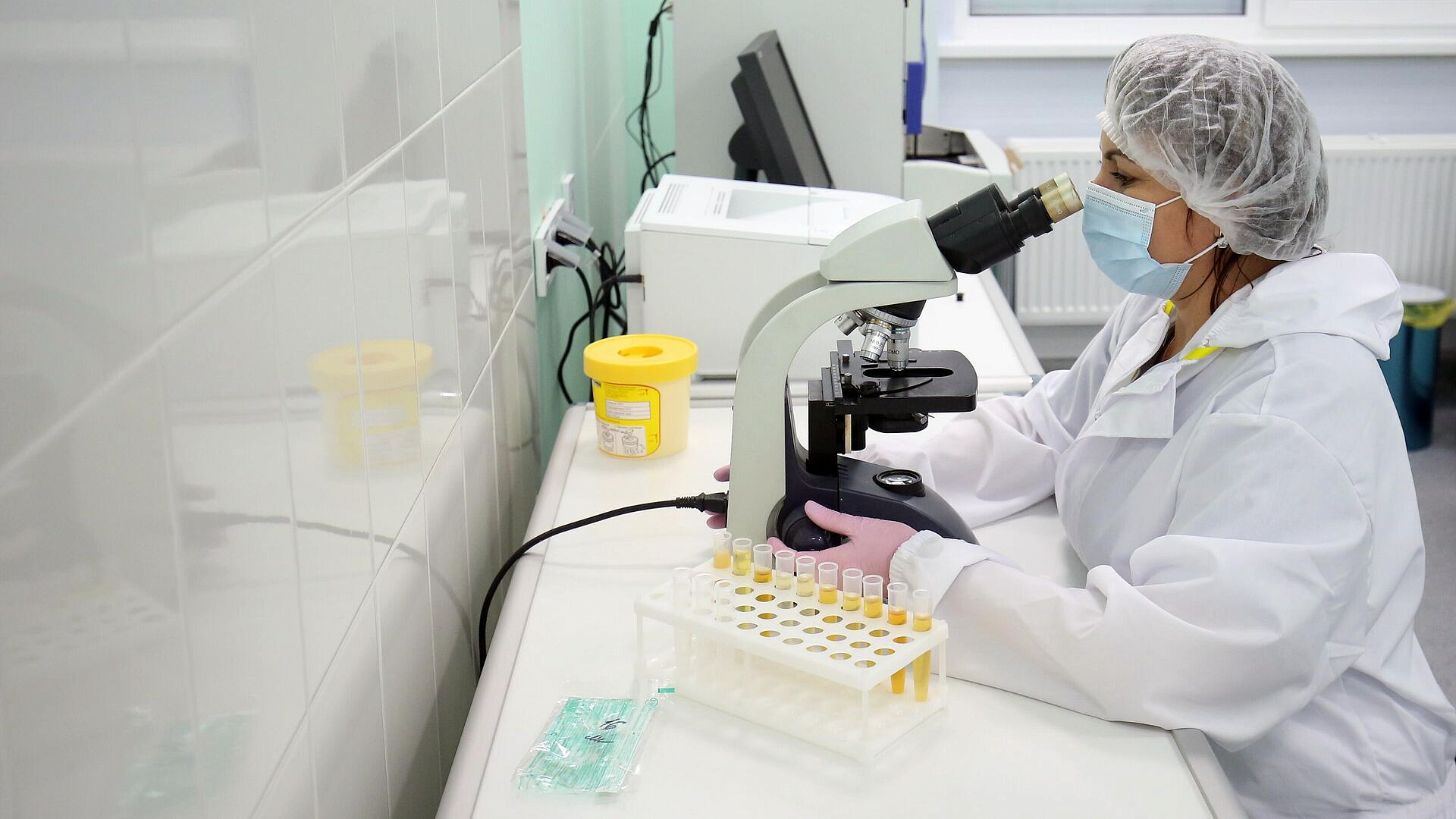 ��������� ����������� � ��������� �� ������, �������� COVID-19 ��� ����