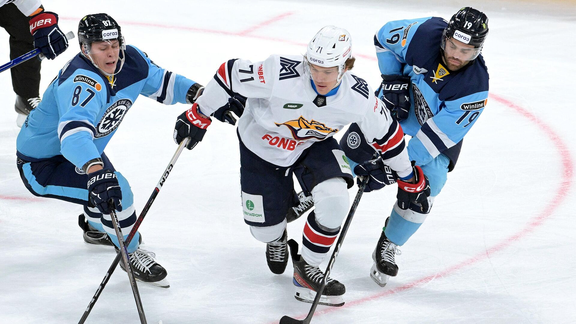 "Сибирь" — "Металлург": смотреть онлайн матч КХЛ 13 марта