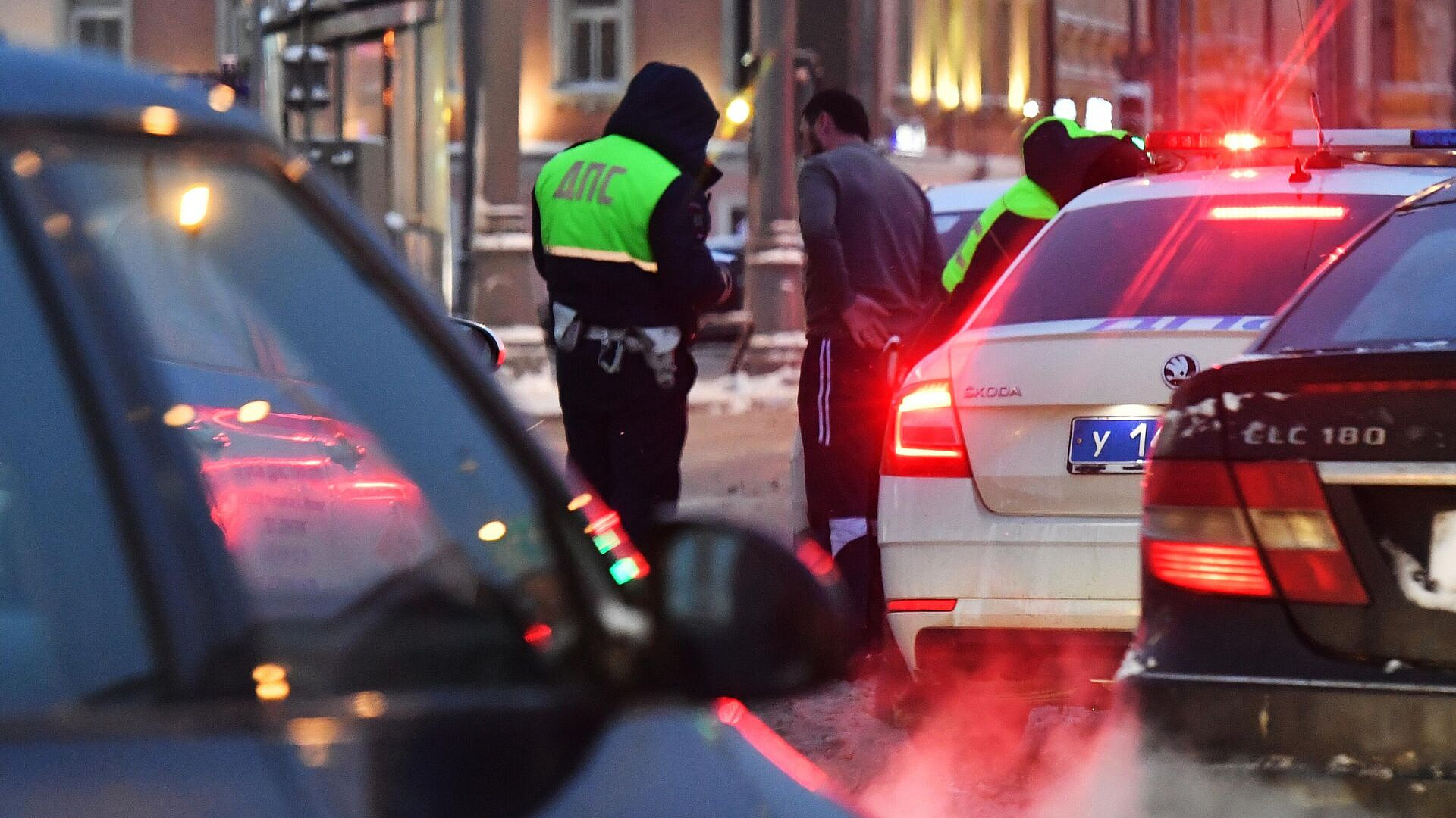 Движение на Новорязанском шоссе в Москве затруднено после ДТП