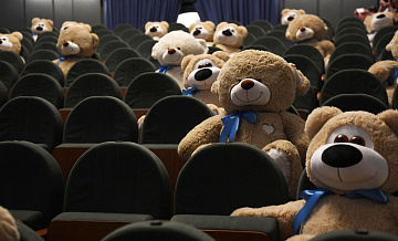 Нехватка швей отражается на производстве мягких игрушек, рассказали в АИДТ