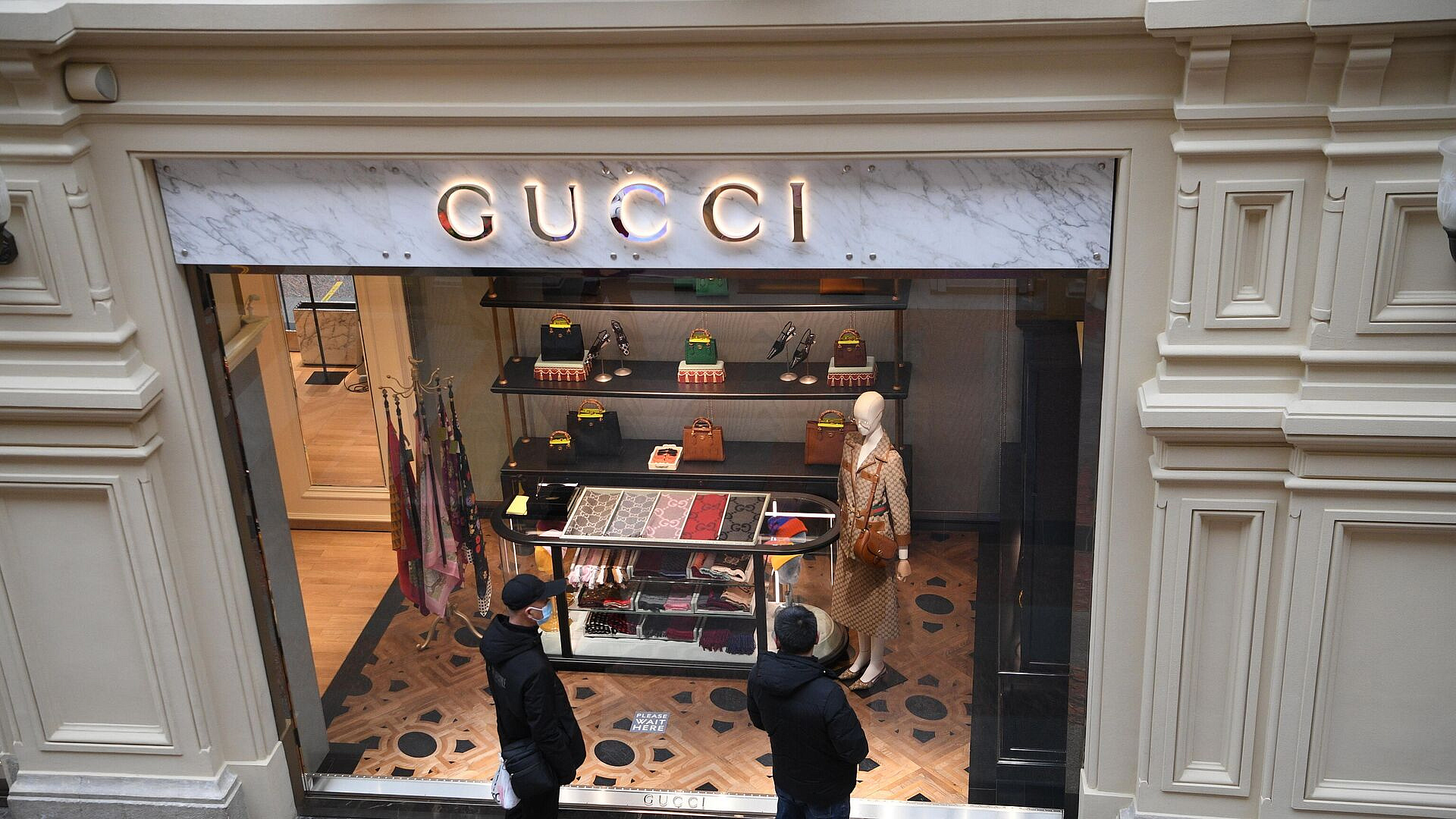 Gucci ���������������� ����������� �������� ���� � ������