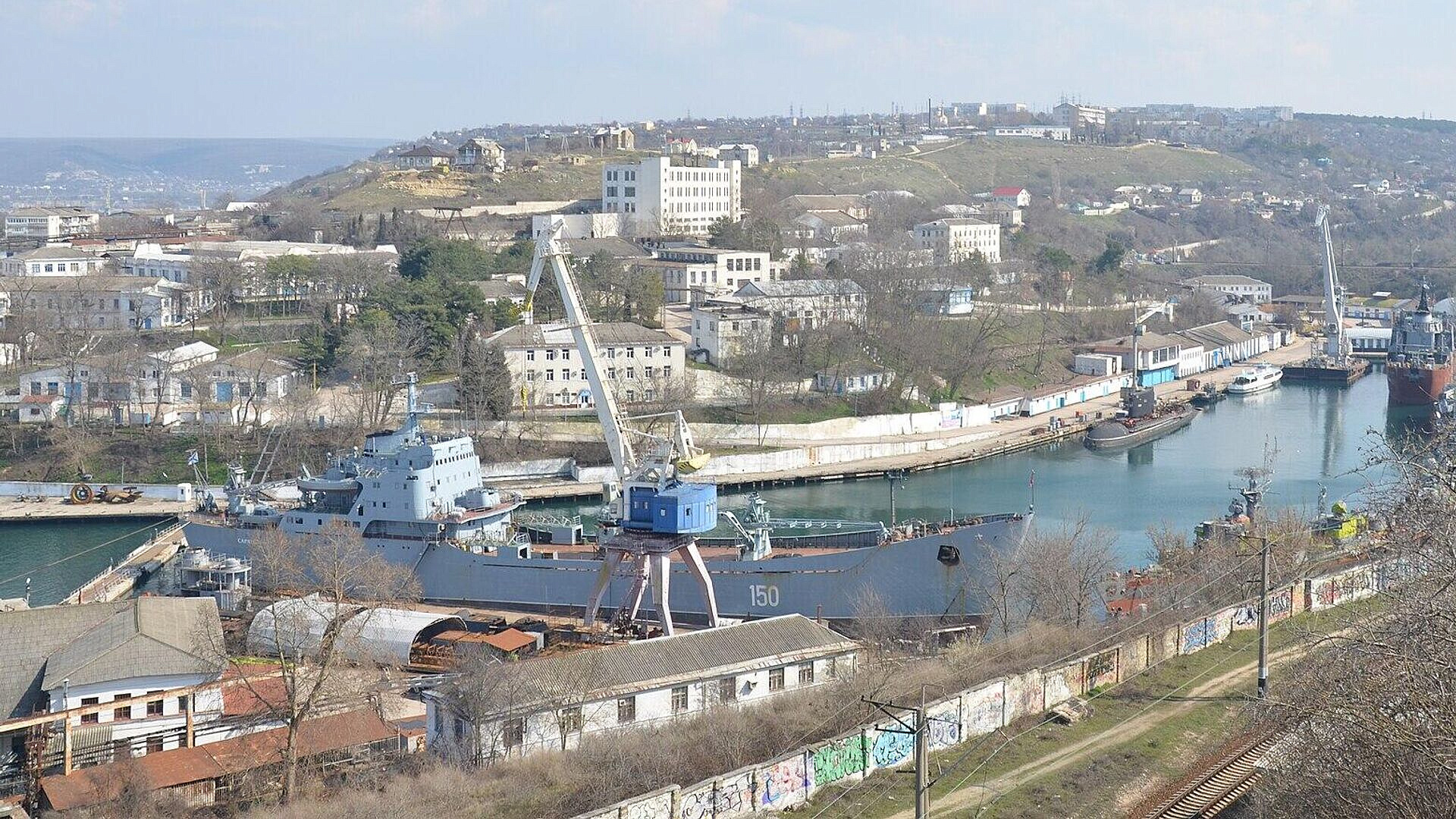 Завод ЧФ в Севастополе опроверг сведения о домашнем аресте директора