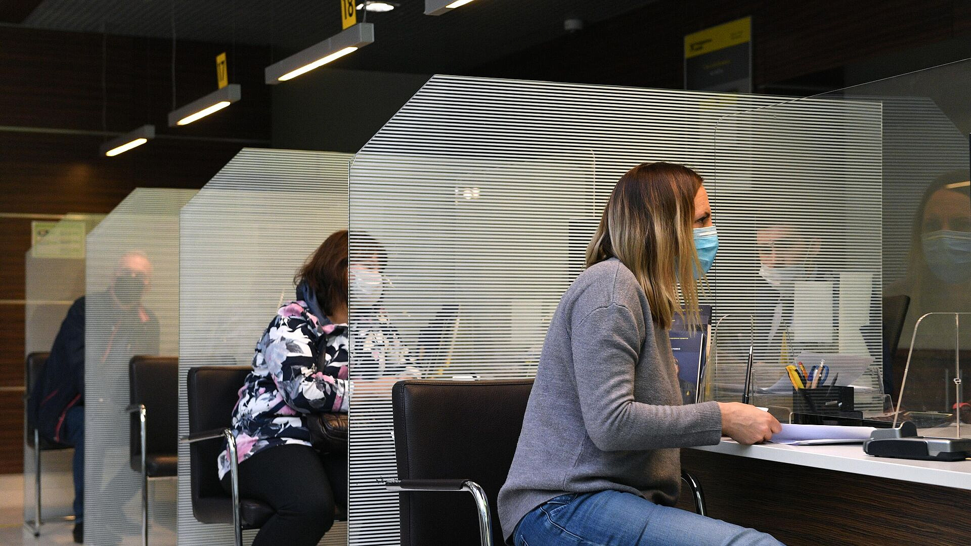 Путин разрешил устанавливать самозапрет на кредиты и займы