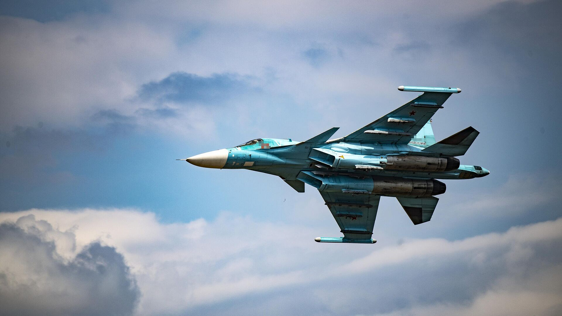 Российский Су-34 нанес удар по ВСУ в Курской области