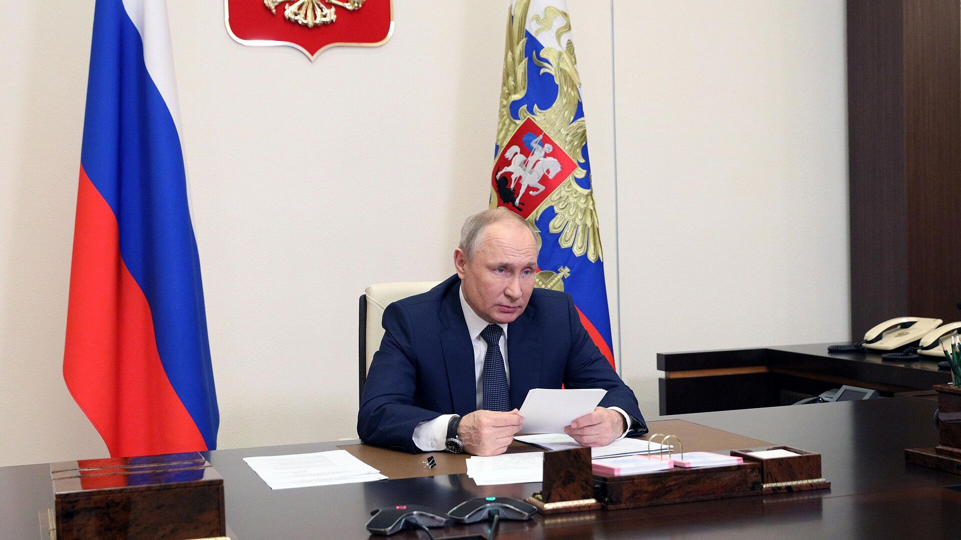 Проект "Сильные идеи для нового времени" укрепил авторитет, заявил Путин