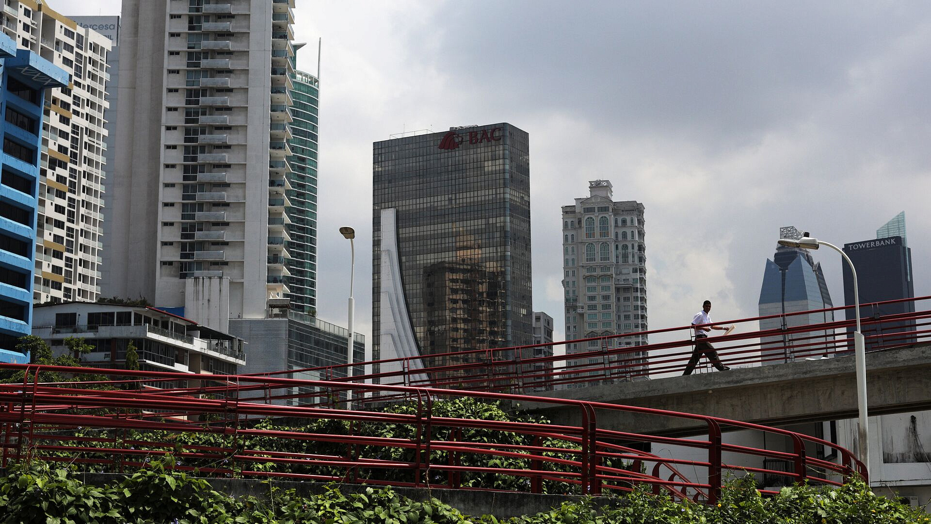 Посольство России в Панаме осудило участие наемника ВСУ в местном телешоу