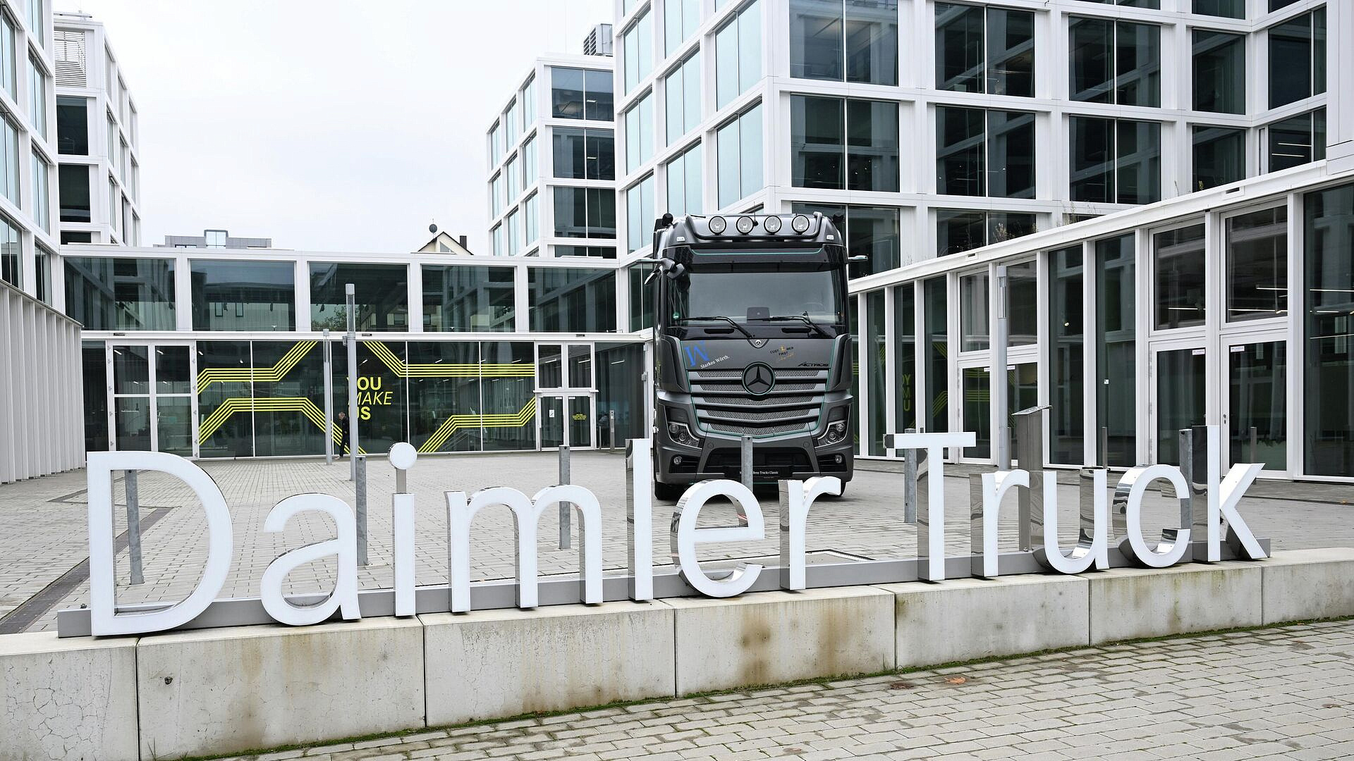 Daimler Truck         
