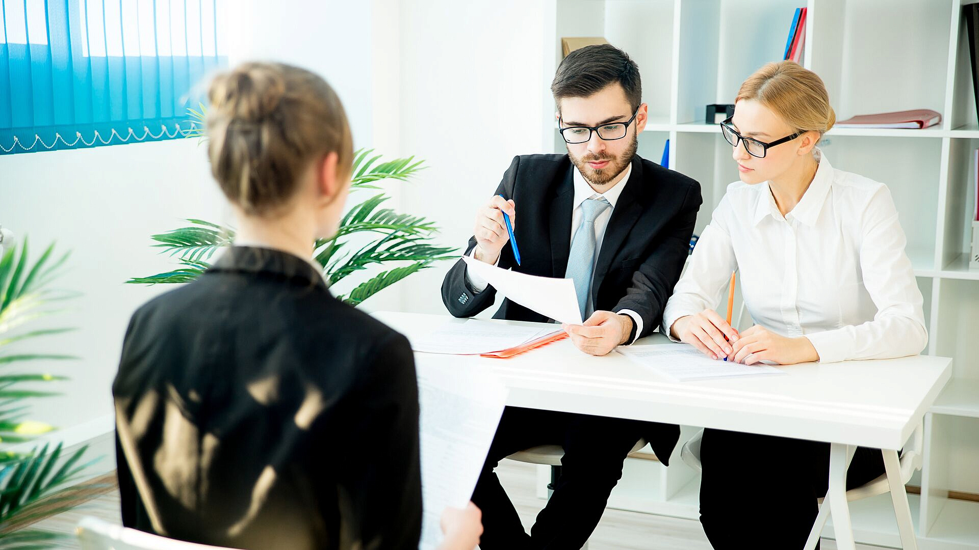 Исследование показало, через сколько собеседований россияне находят работу