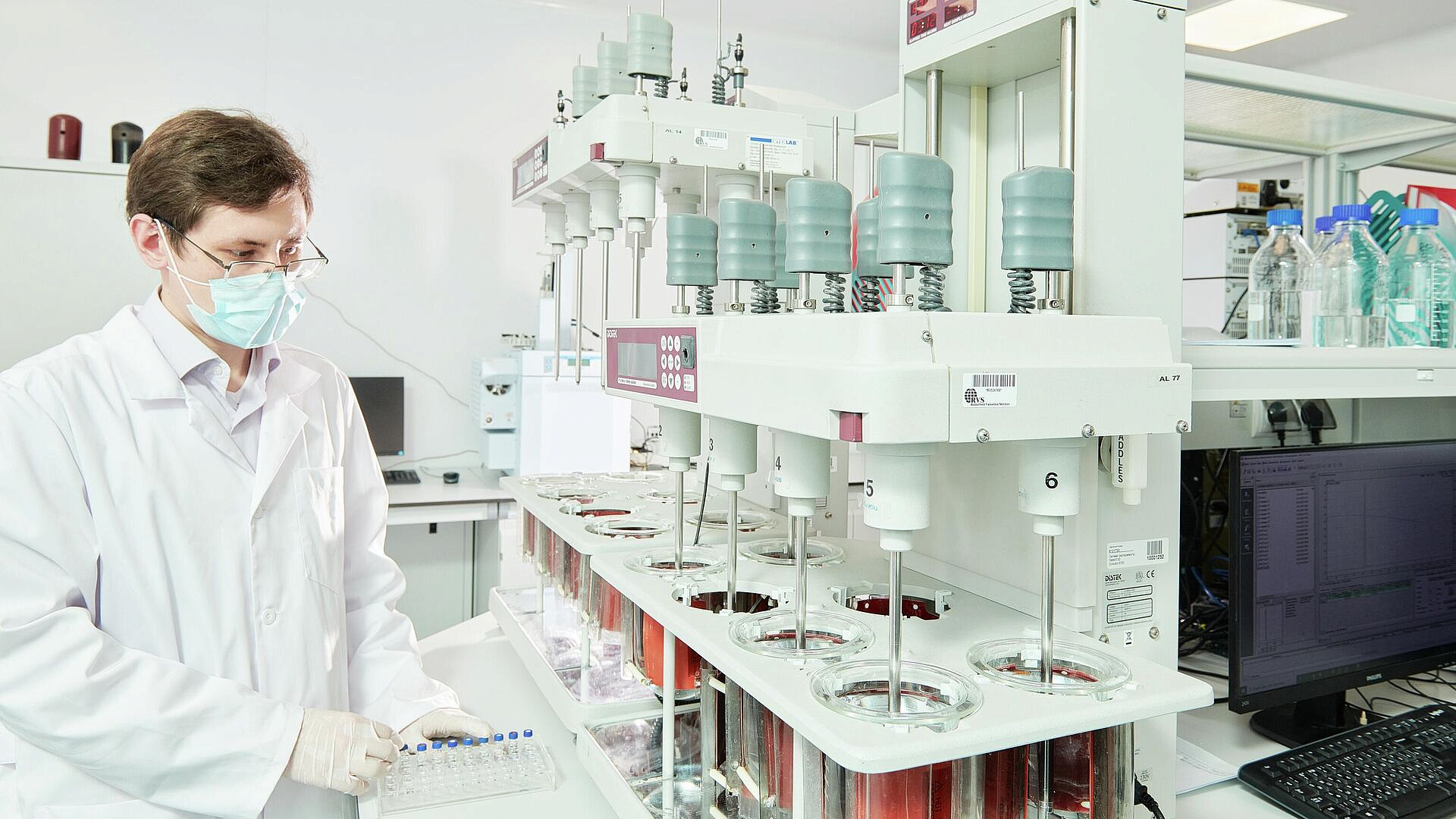 Ликсутов: Москва поддержала столичную компанию по выпуску биотехпрепаратов