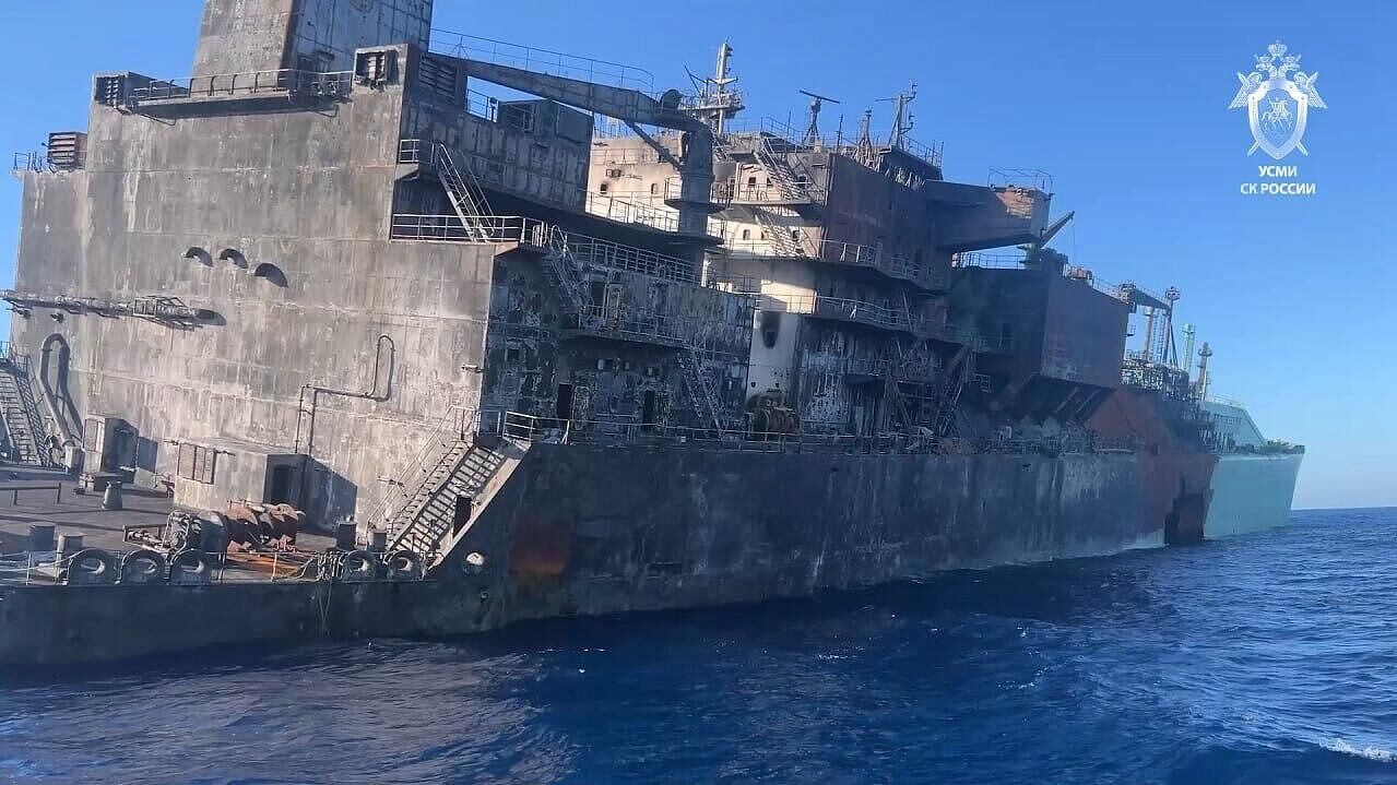 Осмотр атакованного в Средиземном море газовоза не выявил утечек топлива