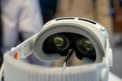 Очки Vision Pro от Apple провалились