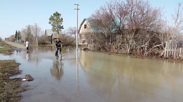 Выплаты жителям пострадавших от паводков регионов могут скорректировать