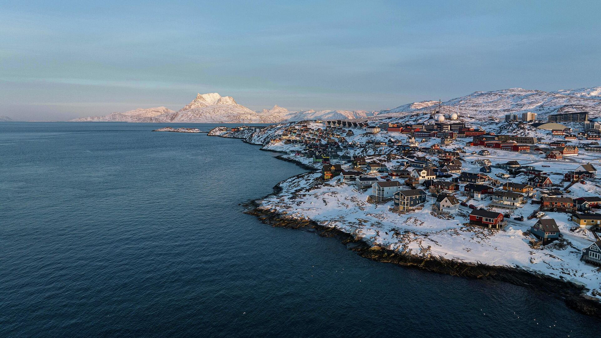 NYT: США ведут переговоры с Данией о доступе к трем базам в Гренландии