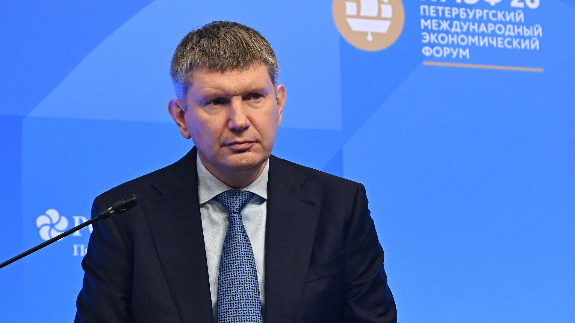 Решетников назвал текущую ситуацию на рынке труда в России сложной
