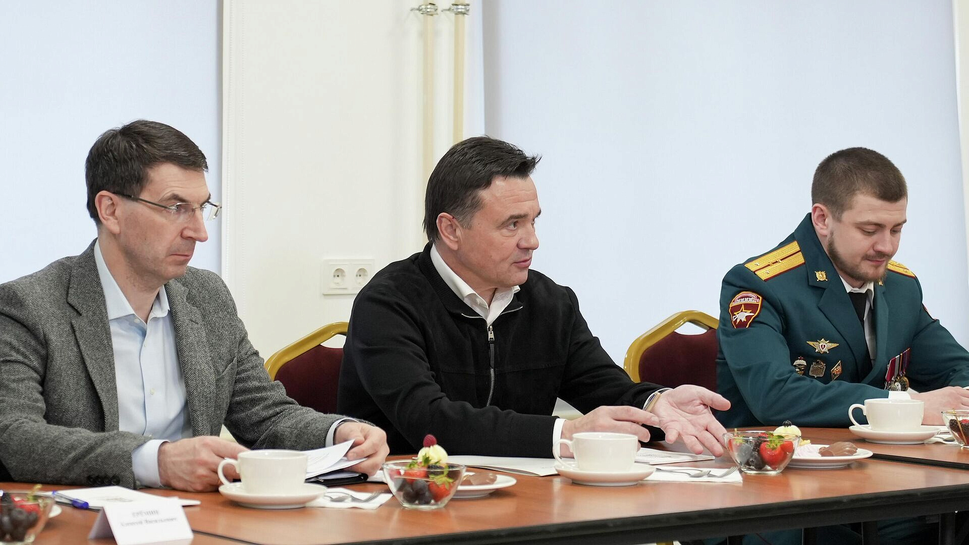 Андрей Воробьев встретился с финалистами программы "Герои Подмосковья"