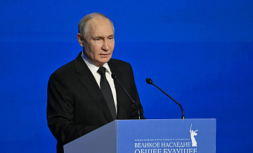 Путин пригласил расчеты стран-участниц форума в Волгограде на Парад Победы