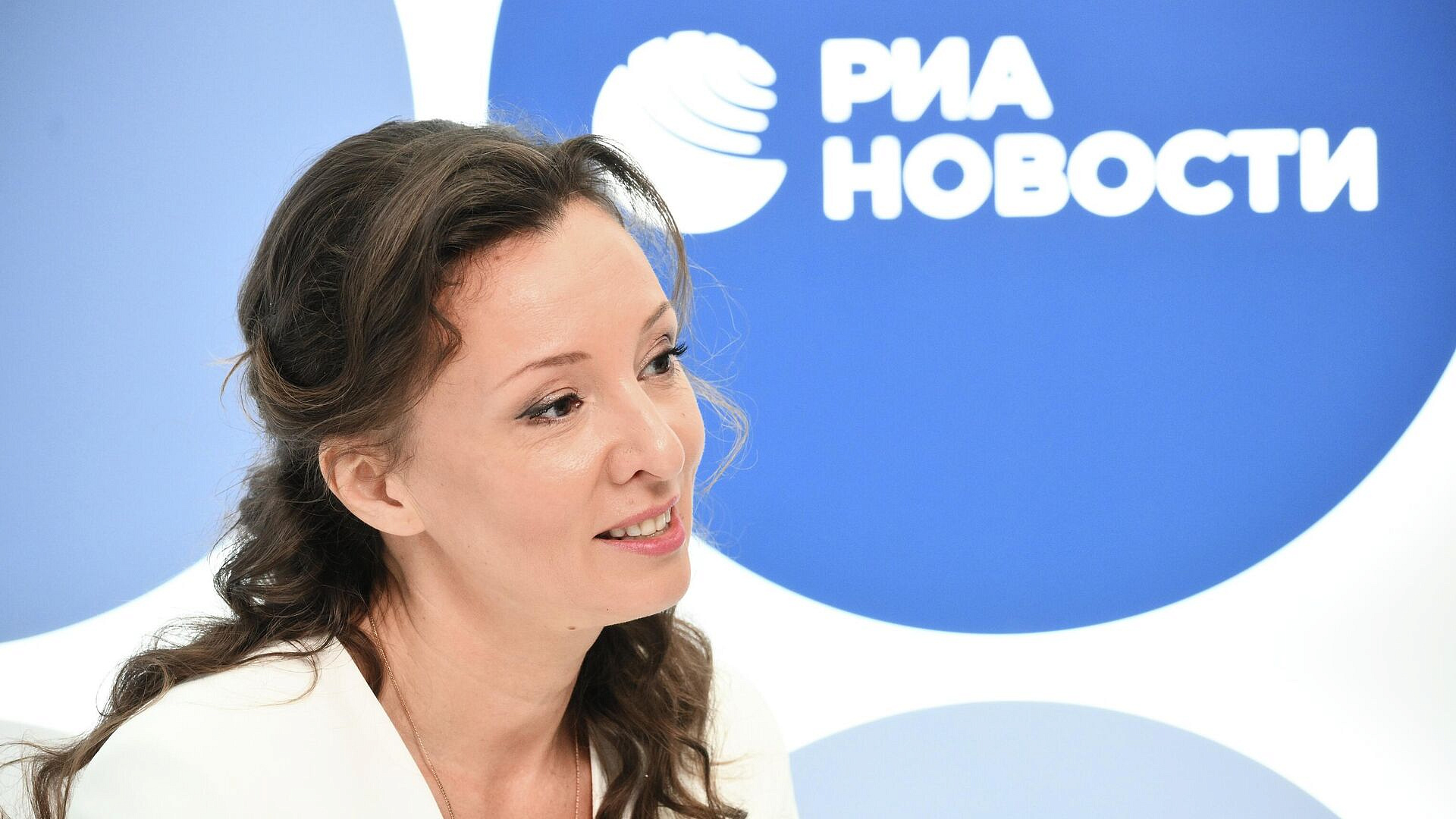 Кузнецова: в России принят 31 закон об укреплении семейных ценностей