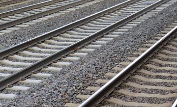 В Подмосковье электричка задавила женщину