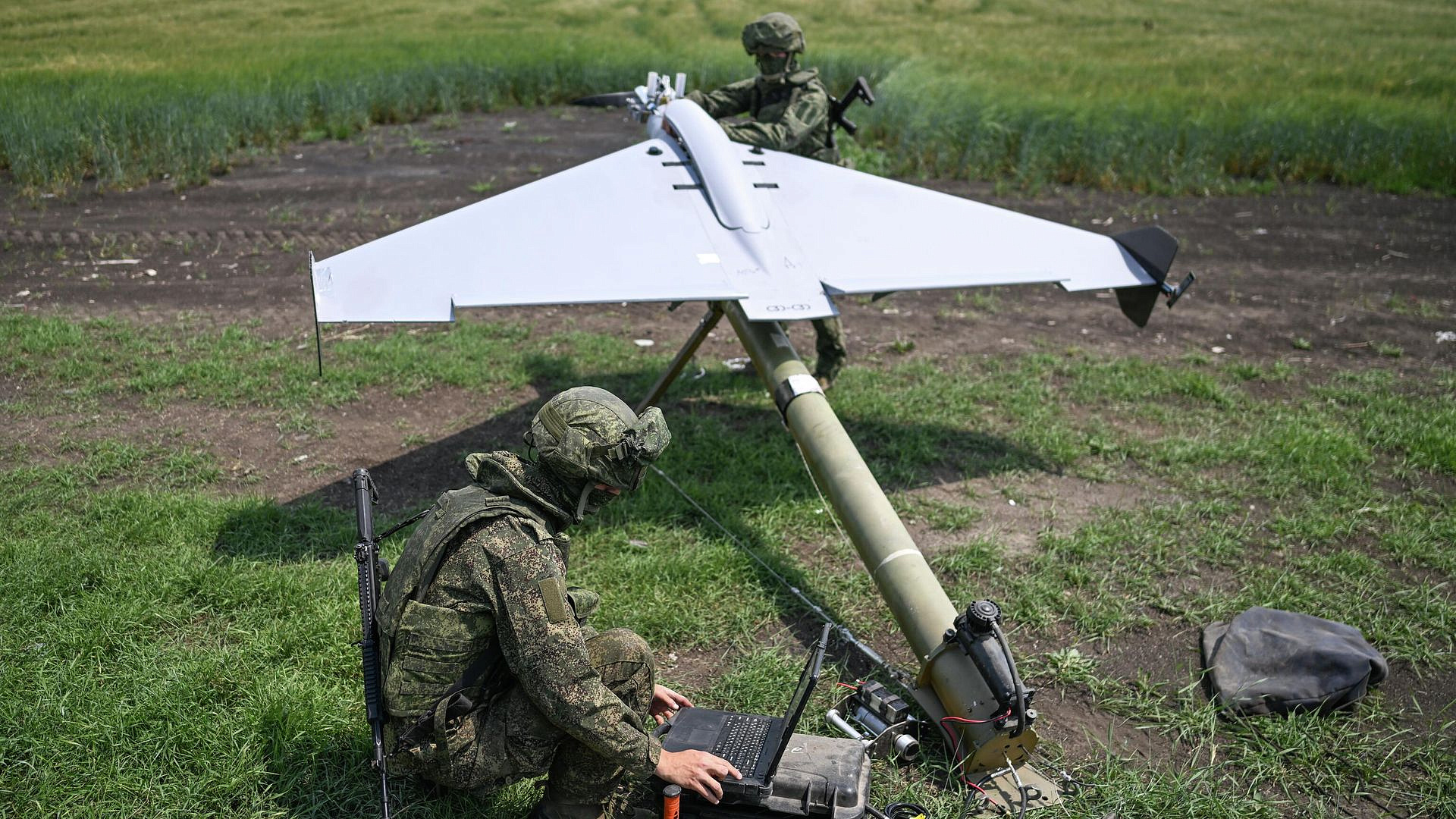 FPV-дроны "Севера" охотятся на пикапы ВСУ во время ротации